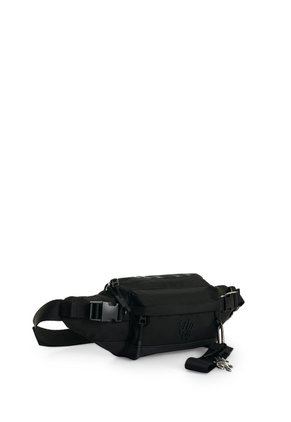 Riñonera En Lona Para Hombre Stripes Club 2.0 Riñonera En Lona Para Hombre Stripes Club 2.0 Negro FLY UP