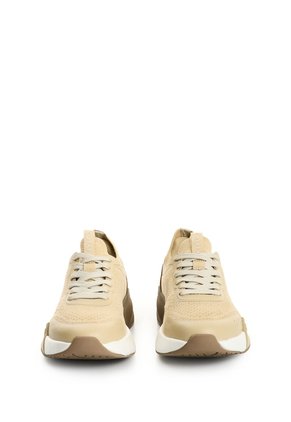Tenis En Tejido Transpirable Y Cuero Para Mujer New Freedom 2 2.0 Tenis En Tejido Transpirable Y Cuero Para Mujer New Freedom 2 2.0 Beige 38 FLY UP