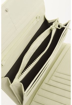 Porta Chequera Switch Para Mujer Fly Up Porta Chequera Switch Para Mujer Fly Up Crema FLY UP