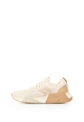 Tenis New Freedom 2 2.0 Para Hombre Fly Up Tenis New Freedom 2 2.0 Para Hombre Fly Up Crema 40 FLY UP