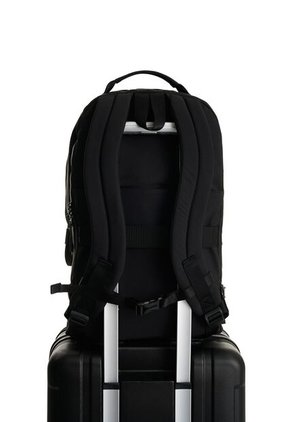 Morral Horizon 2 Para Hombre Fly Up Morral Horizon 2 Para Hombre Fly Up Negro FLYUP