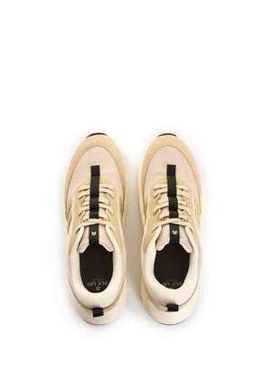 Tenis Spirited 2 Para Hombre Fly Up Tenis Spirited 2 Para Hombre Fly Up Arena 39 FLY UP