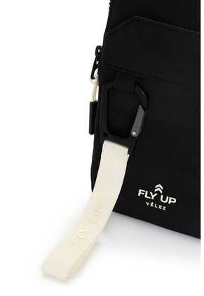 Manos Libres Para Hombre Venture 2 Fly Up Manos Libres Para Hombre Venture 2 Fly Up Negro FLYUP