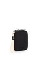 Billetera Rush En Lona Para Mujer Fly Up Billetera Rush En Lona Para Mujer Fly Up Negro FLY UP de FLY UP