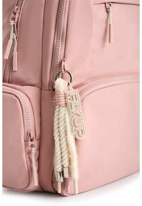 Morral Peak En Lona Para Mujer Fly Up Morral Peak En Lona Para Mujer Fly Up Rosado FLY UP