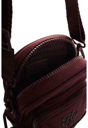 Manos Libres En Lona Para Hombre Climb Club 2.0 Manos Libres En Lona Para Hombre Climb Club 2.0 Vinotinto FLY UP