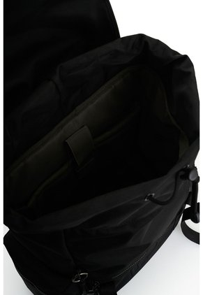 Morral Ark 2.0 En Lona Texturizada Para Hombre Fly Up Morral Ark 2.0 En Lona Texturizada Para Hombre Fly Up Negro FLY UP