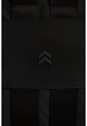 Lonchera Parallel Para Mujer Fly Up Lonchera Parallel Para Mujer Fly Up Negro FLY UP
