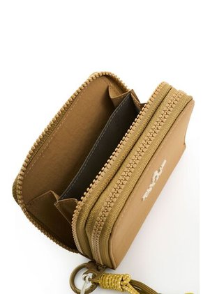 Billetera Pararell 1.0 Para Mujer Fly Up Billetera Pararell 1.0 Para Mujer Fly Up Kaky FLY UP