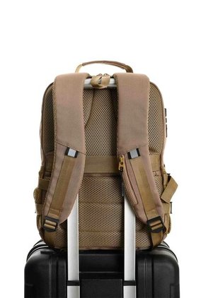 Morral Forte 2.0 En Lona Para Hombre Fly Up Morral Forte 2.0 En Lona Para Hombre Fly Up Tabaco FLY UP