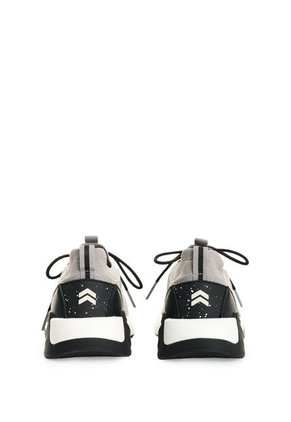 Tenis Freedom 2.0 Tejidos Para Hombre Fly Up Tenis Freedom 2.0 Tejidos Para Hombre Fly Up Gris 38 FLY UP