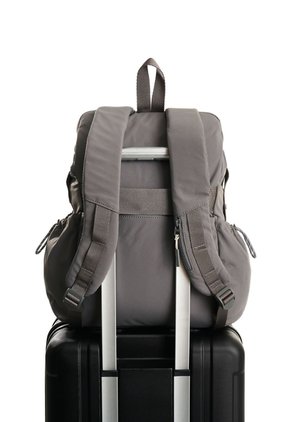Morral Utilitario Para Hombre Venture 2 Fly Up Morral Utilitario Para Hombre Venture 2 Fly Up Gris FLY UP