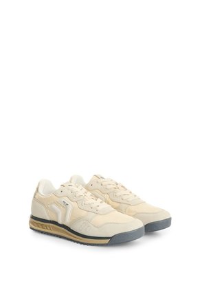 Tenis Dash En Lona Y Gamuza Para Hombre Fly Up Tenis Dash En Lona Y Gamuza Para Hombre Fly Up Arena 40 FLY UP
