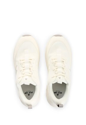 Tenis Spirited 2 Para Hombre Fly Up Tenis Spirited 2 Para Hombre Fly Up Blanco 42 FLY UP