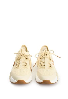 Tenis Freedom 2 Para Mujer Fly Up Tenis Freedom 2 Para Mujer Fly Up Arena 39 FLY UP