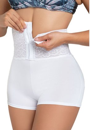Short Mujer Blanco FI 86051