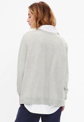 Buzo Gris-Plateado GAP