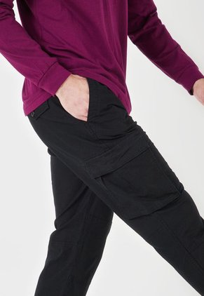 Pantalón Cargo Negro GAP