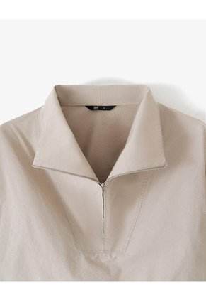 Camisa Oversize Manga Corta Cuello Alto Caqui Mujer Beige