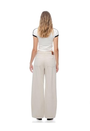 Jean Wide Leg Tiro Alto Cinco Bolsillos Arena Mujer Beige