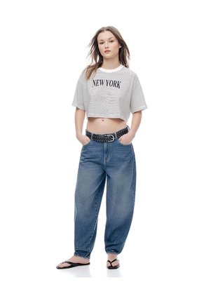 Camiseta Crop Regular Algodón Crudo Estampada Mujer Beige