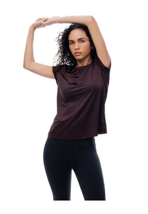 Camiseta Deportiva Secado Rápido Vinotinto Mujer Violeta
