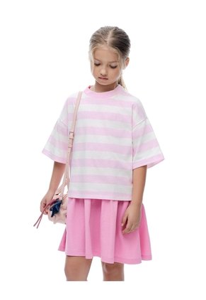 Camiseta Relaxed Manga Corta Rosada Rayas Niña Rosa