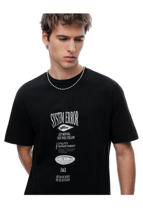 Camiseta Regular Manga Corta Negra Hombre Negro