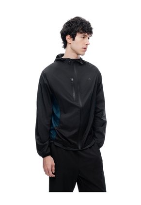 Chaqueta Regular Liviana Negro Hombre Negro