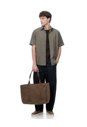 Camisa Regular Manga Corta Café Hombre Cafe