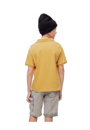 Polo Regular Algodón Mostaza Niño Ocre