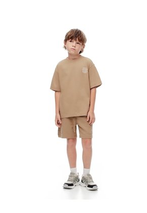 Conjunto Camiseta + Bermuda Habano Niño Marron