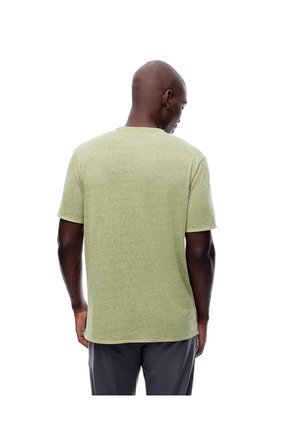 Camiseta Deportiva Control Humedad Amarilla Hombre Amarillo