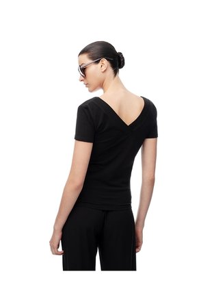 Camiseta Regular Uso 2 En 1 Negra Mujer Negro
