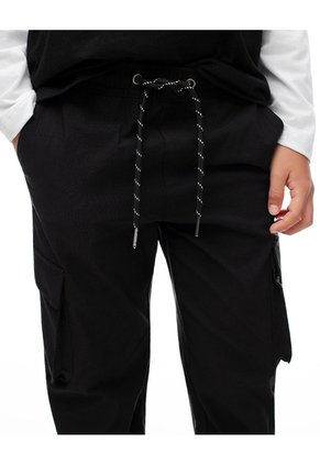 Pantalón Tipo Cargo Negro Niño Negro