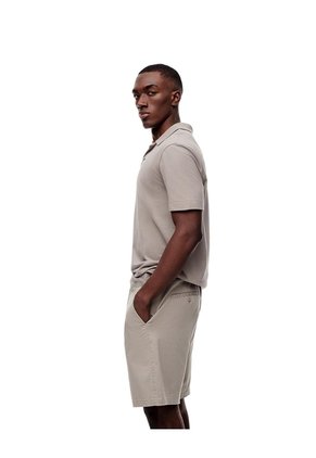 Bermuda Regular Drill Algodón Taupe Hombre Marron Claro