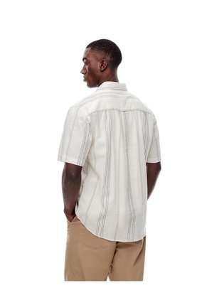 Camisa Manga Corta Regular Lino Rayas Hombre Marron