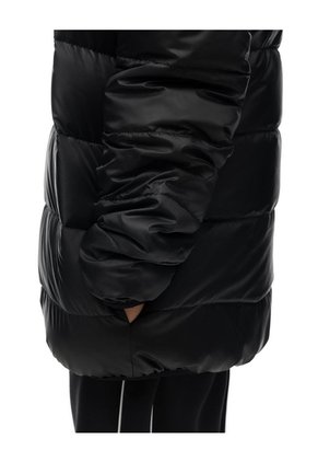 Chaqueta Regular Acolchada Negra Niño Negro