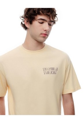 Camiseta Regular Algodón Amarilla Estampada Hombre Amarillo