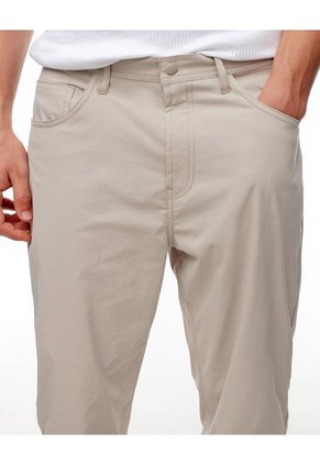Pantalón Recto Liviano Habano Hombre Marron