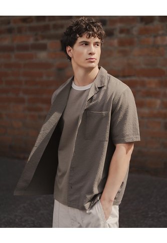 Camisa Manga Corta Loose Tela Liviana Café Hombre Cafe Gef