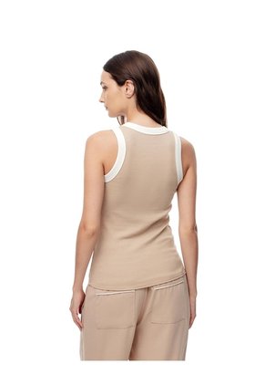 Camiseta Esqueleto Slim Rib Algodón Caqui Mujer Beige