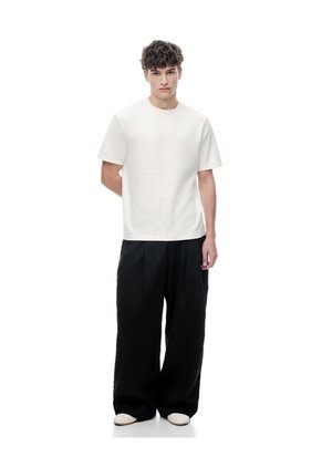 Camiseta Regular Crudo Hombre Beige