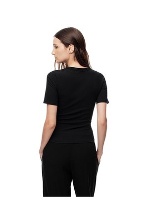 Camiseta Slim Rib Algodón Negra Mujer Negro