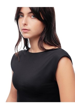 Camiseta Crop Slim Doble Tela Negra Mujer Negro