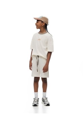 Bermuda Regular Algodón Texturizada Vainilla Niño Beige
