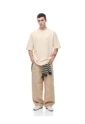 Camiseta Oversized Manga Corta Crema Hombre Beige