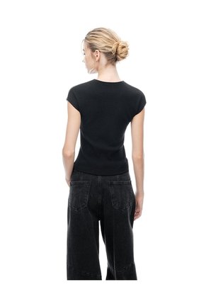 Camiseta Slim Manga Corta Negra Mujer Negro