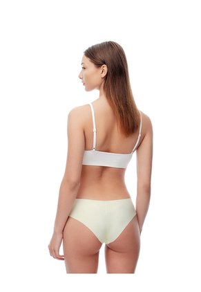 Panty Cachetero Tiro Medio Invisible X3unds Surtido Mujer Multicolor