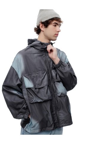 Chaqueta Liviana Utilitaria Estampada Hombre Gris Gef